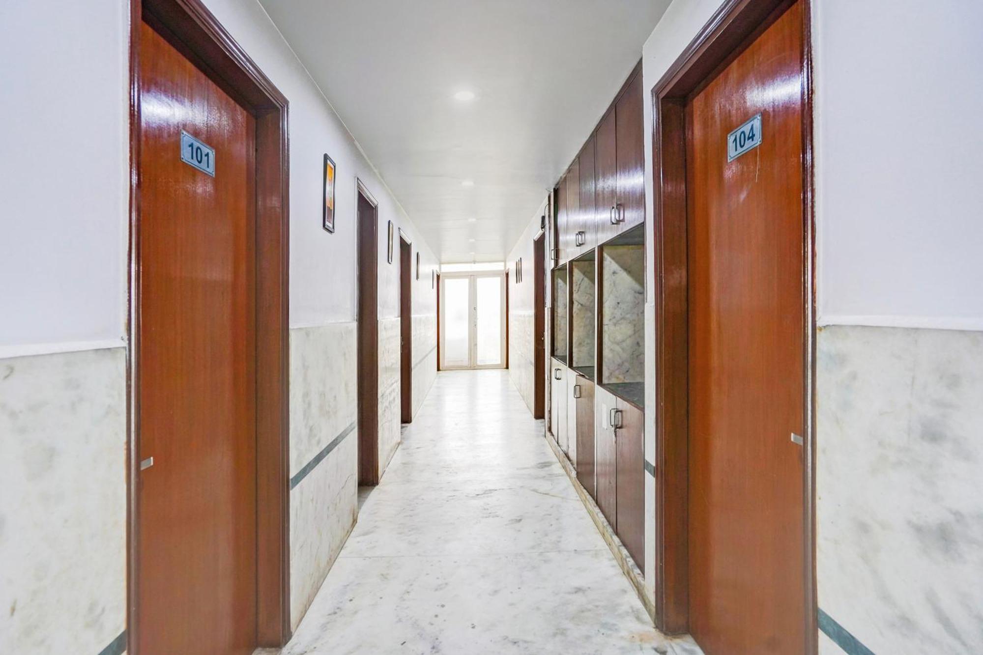 Super Collection O Sector 110 Noida Ξενοδοχείο Εξωτερικό φωτογραφία